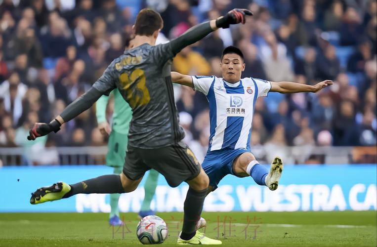 库爹!开场2分钟扑出单刀 4神作击碎红军逆转梦